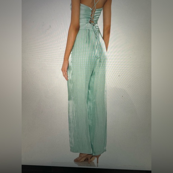 REVOLVE "Line & dot" - Picture 4 of 4